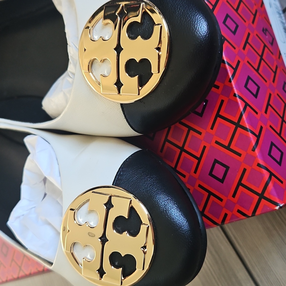 🎉HP🎉Tory Burch Chelsea cap toe ballet flat - Picture 2 of 6